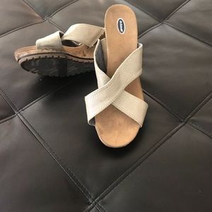Wedge slides sandals